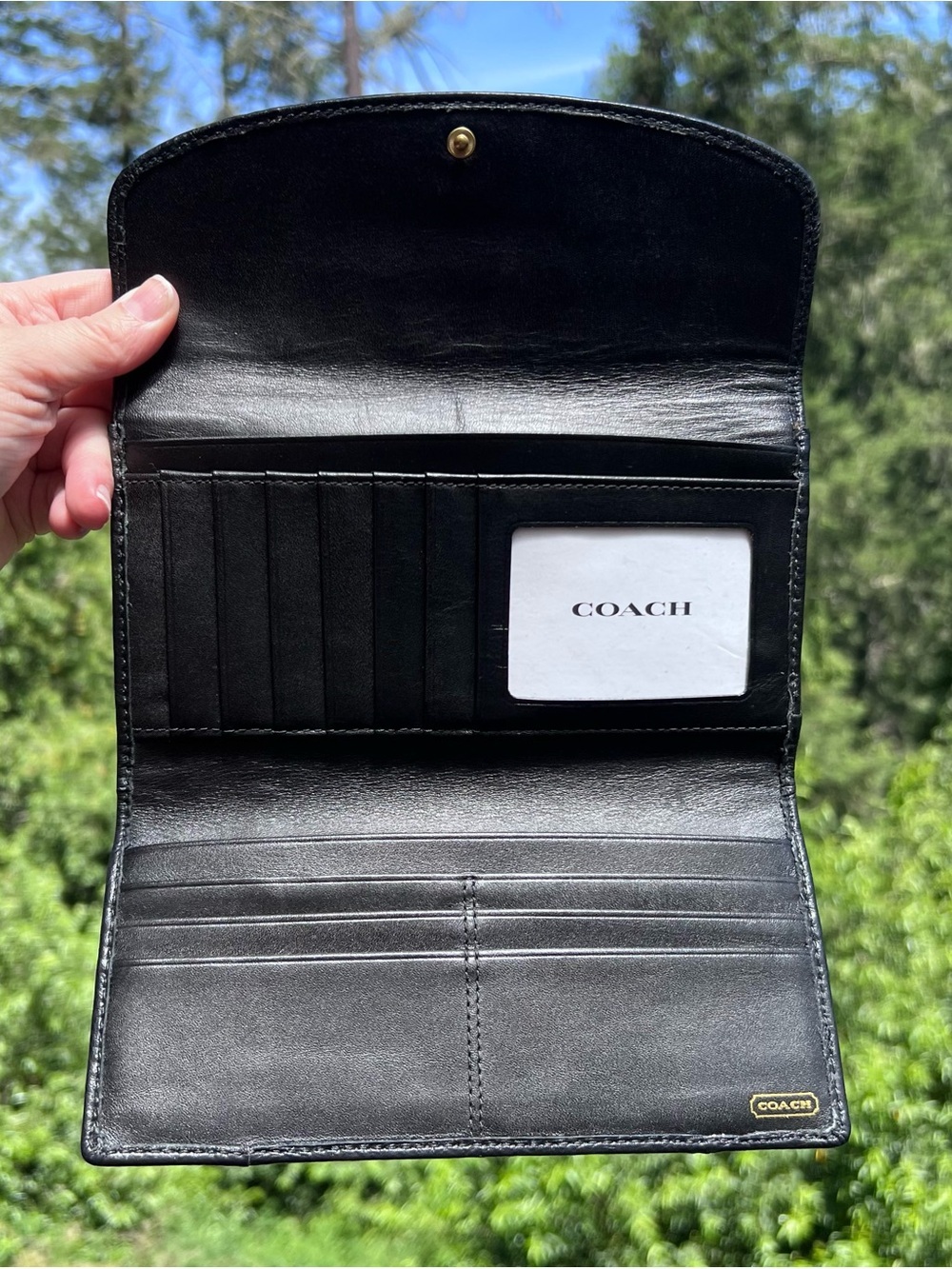 VINTAGE COACH Black Leather Trifold Wallet w Gold Logo Accent AUTHENTIC - Picture 3 of 12